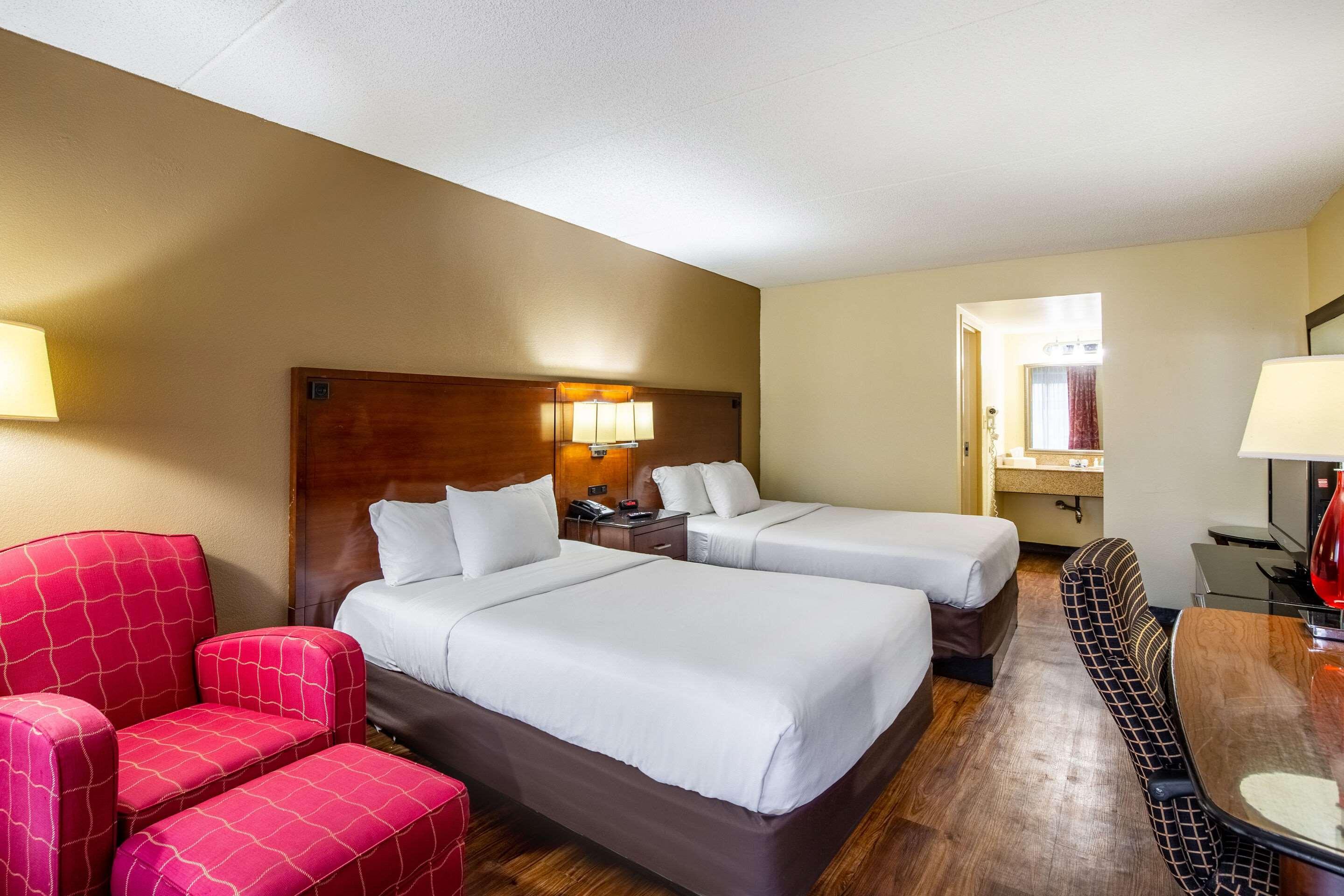 Econo Lodge Naval Station Norfolk Eksteriør billede
