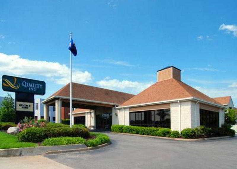 Econo Lodge Naval Station Norfolk Eksteriør billede